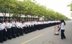 280名男生為唯一女生慶生，不要太幸福