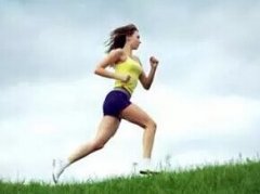 夏日不要盲目的運(yùn)動，一定要采取科學(xué)的方式！