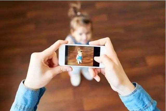 社交網(wǎng)絡(luò)曬娃，你問過娃的意見嗎？