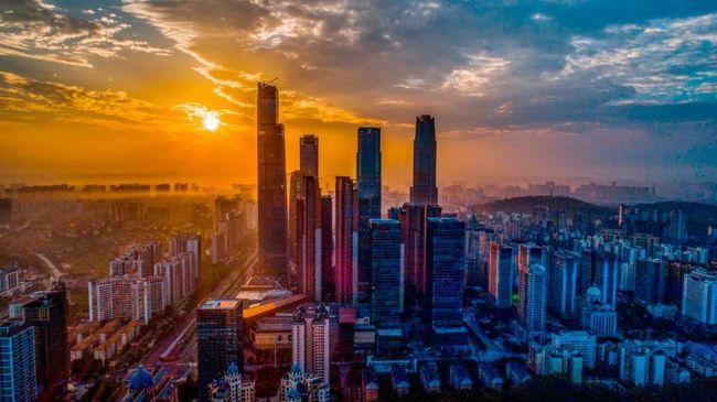 跨越百萬(wàn)億的中國(guó)經(jīng)濟(jì)